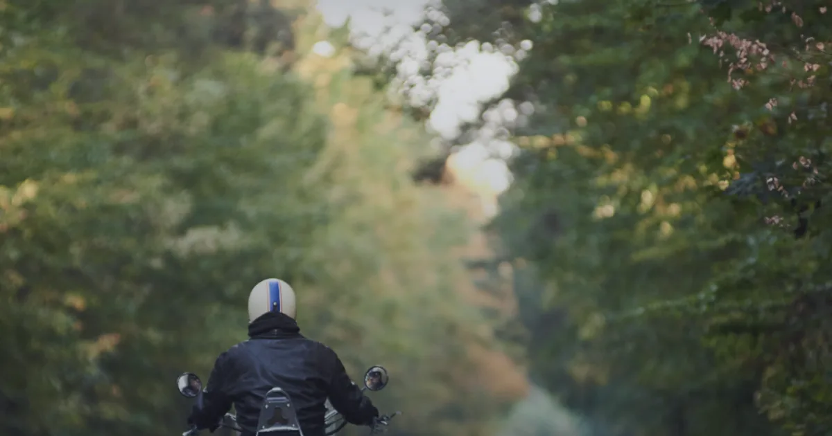 Capa do artigo: Seguro de moto é caro? Preço médio por cilindrada e como economizar — Spadina Corretora, corretora de seguros em Campinas